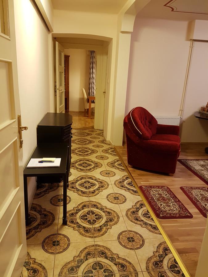 Palma Villa In City Park Budapest - Semi Suteren المظهر الخارجي الصورة
