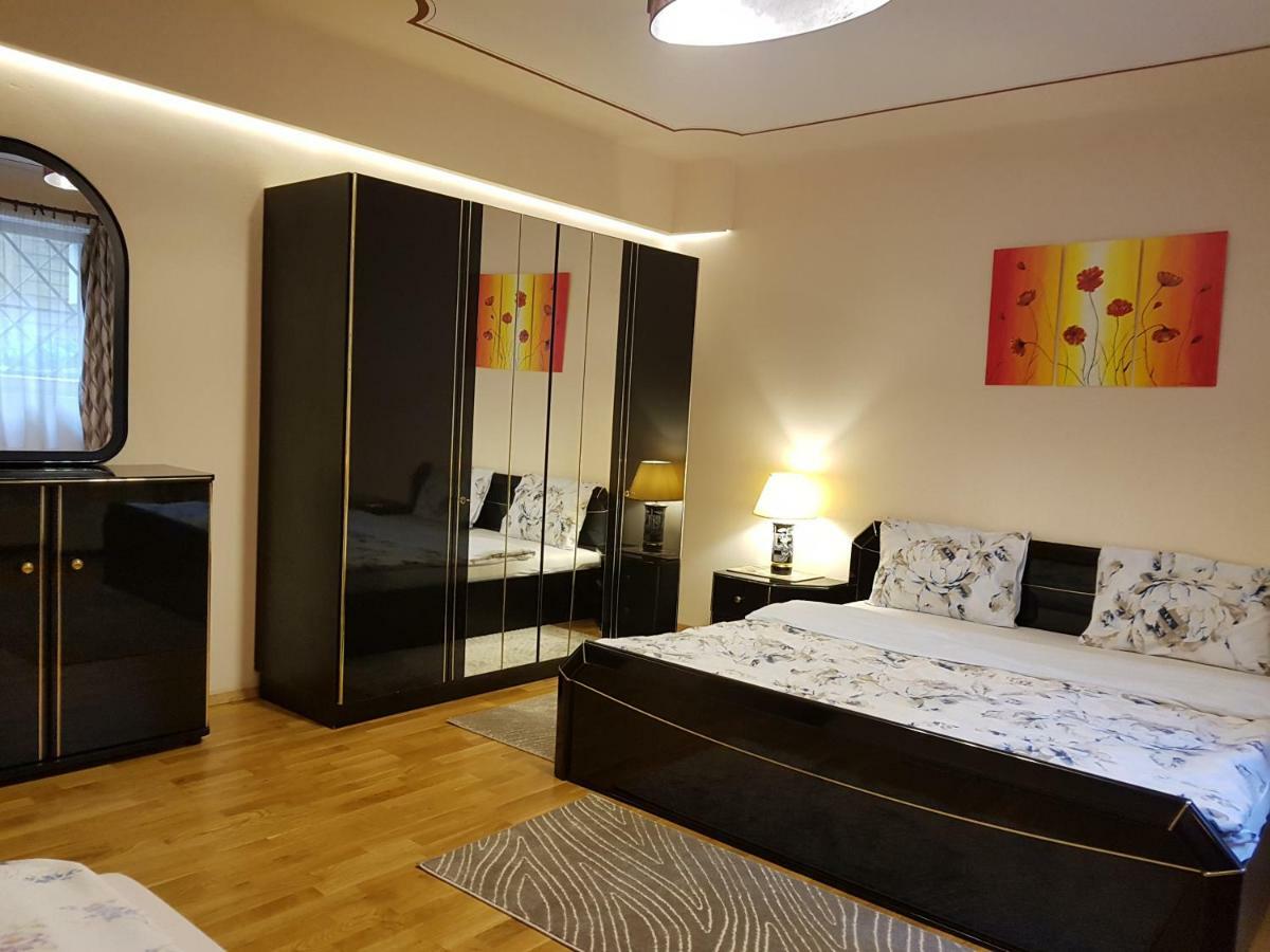 Palma Villa In City Park Budapest - Semi Suteren المظهر الخارجي الصورة