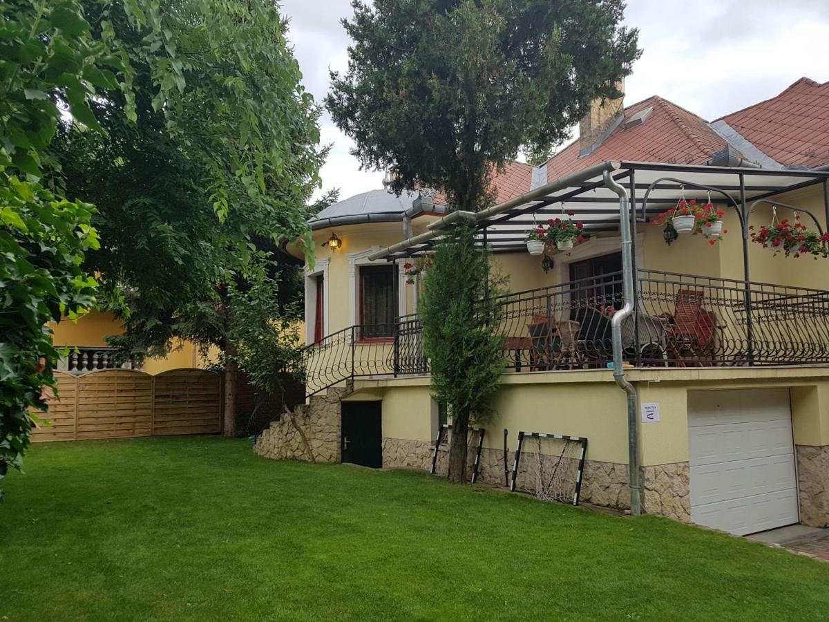 Palma Villa In City Park Budapest - Semi Suteren المظهر الخارجي الصورة